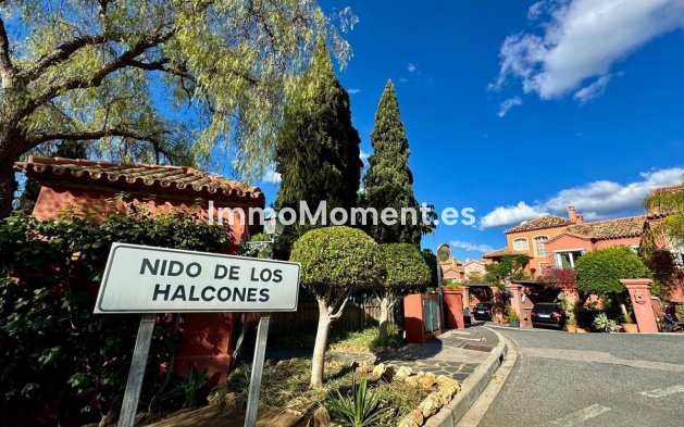 Resale - Apartment - Benahavís - Monte Halcones