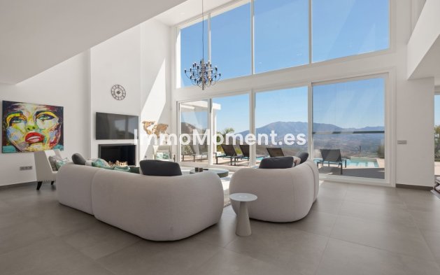 Reventa - Villa independiente - Marbella - La Mairena