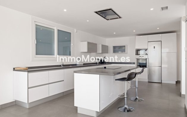 Reventa - Villa independiente - Marbella - La Mairena