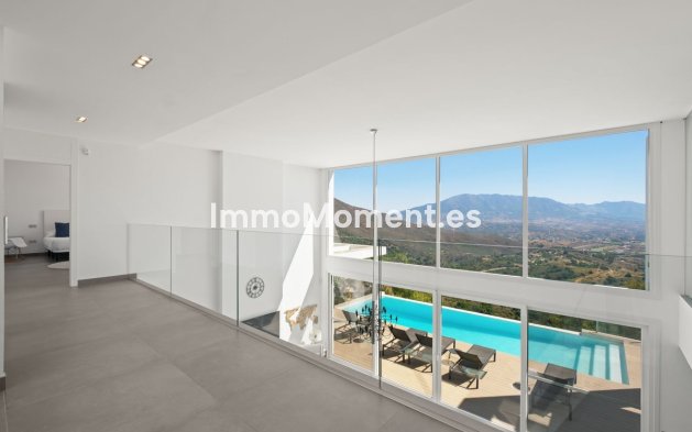 Reventa - Villa independiente - Marbella - La Mairena