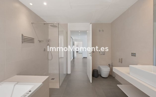 Reventa - Villa independiente - Marbella - La Mairena
