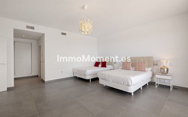 Reventa - Villa independiente - Marbella - La Mairena