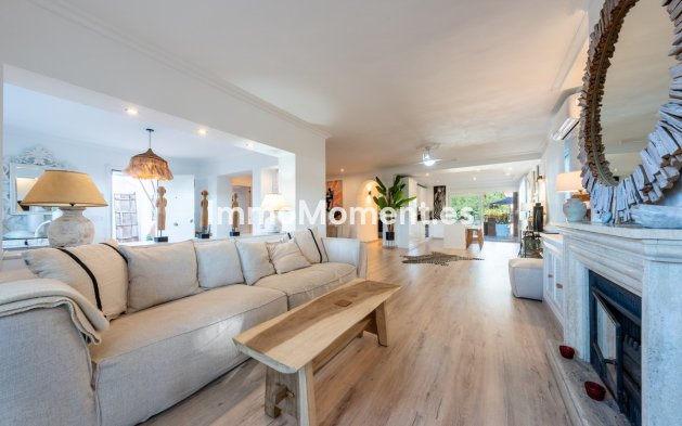 Resale - Detached villa - Marbella - Hacienda Las Chapas