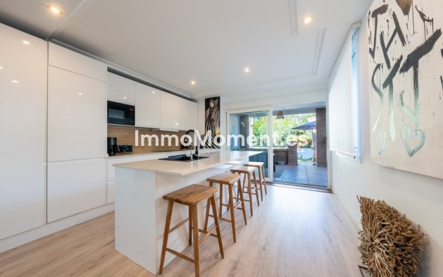 Resale - Detached villa - Marbella - Hacienda Las Chapas