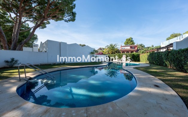 Resale - Detached villa - Marbella - Hacienda Las Chapas