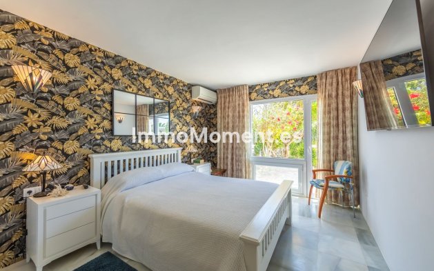 Resale - Detached villa - Estepona - Estepona Centro