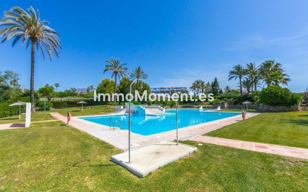 Resale - Detached villa - Estepona - Estepona Centro