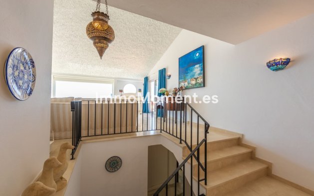 Resale - Detached villa - Estepona - Estepona Centro