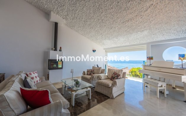 Resale - Detached villa - Estepona - Estepona Centro