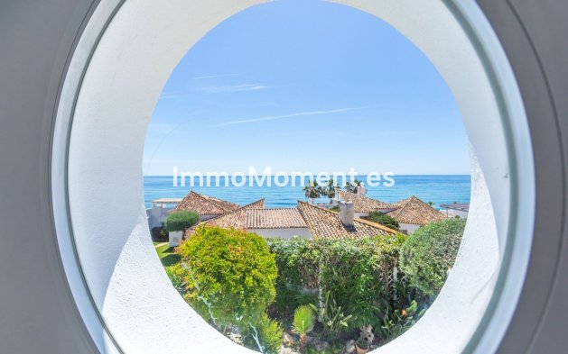 Resale - Detached villa - Estepona - Estepona Centro