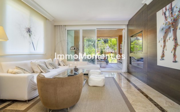 Wiederverkauf - Wohnung - Marbella - Nueva Andalucía