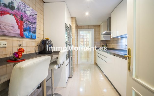 Wiederverkauf - Wohnung - Marbella - Nueva Andalucía