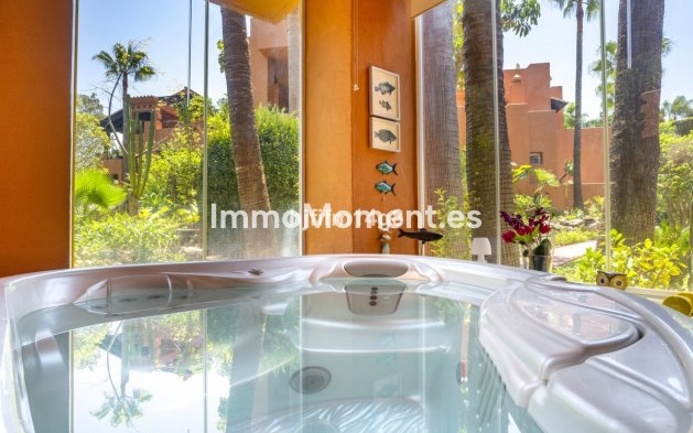 Wiederverkauf - Wohnung - Marbella - Nueva Andalucía