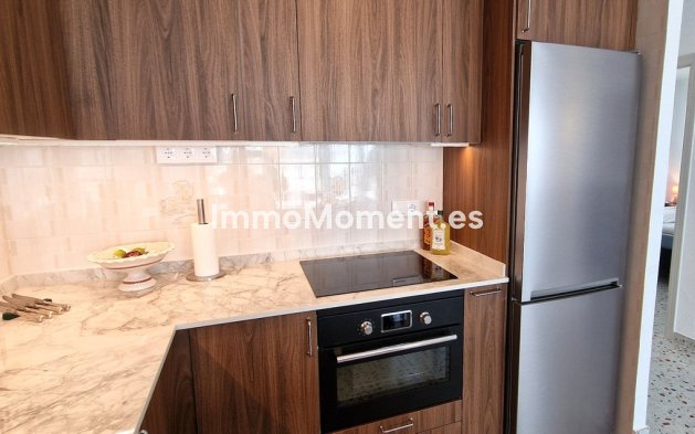 Resale - Apartment - Torrevieja - Torrevieja Centro