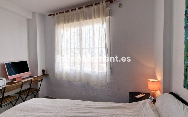 Resale - Apartment - Torrevieja - Torrevieja Centro
