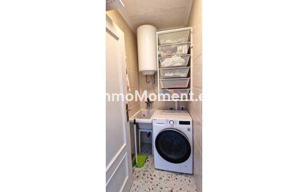 Resale - Apartment - Torrevieja - Torrevieja Centro