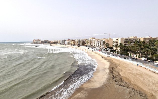 Resale - Apartment - Torrevieja - Torrevieja Centro