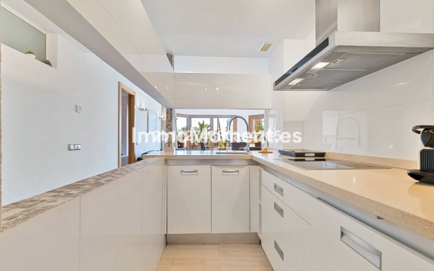 Resale - Apartment - Benalmadena - Benalmadena Centro