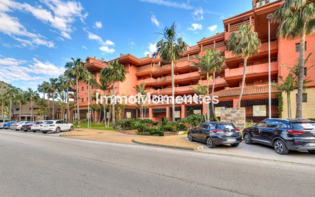 Resale - Apartment - Benalmadena - Benalmadena Centro