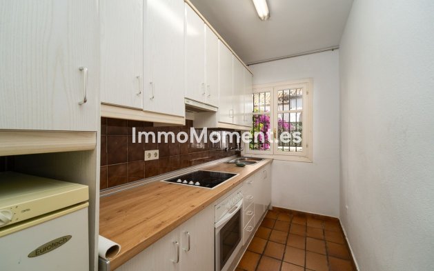 Reventa - Apartamento - Estepona  - Benamara
