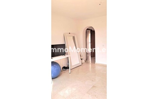 Wiederverkauf - Wohnung - Estepona  - Selwo