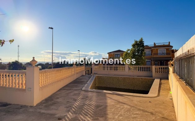 Resale - Townhouse - Torrevieja - Aguas Nuevas