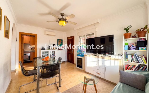 Resale - Townhouse - Torrevieja - Aguas Nuevas