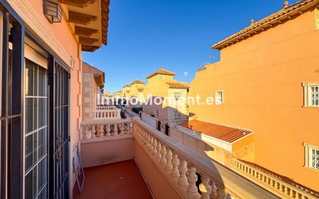 Resale - Townhouse - Torrevieja - Aguas Nuevas
