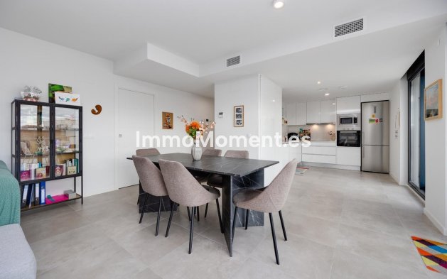 Resale - Apartment - Orihuela - Campoamor