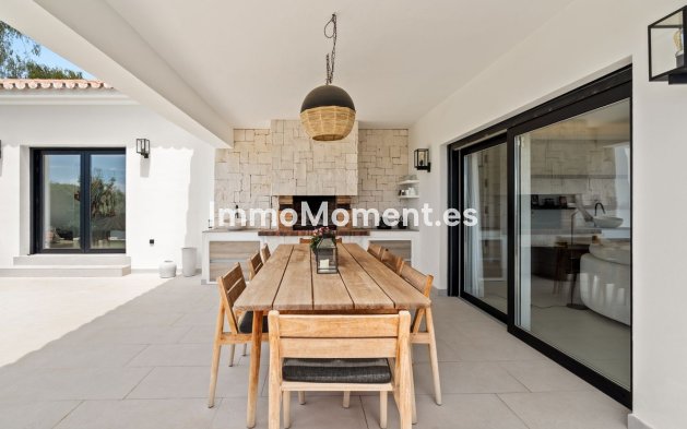 Resale - Detached villa - New Golden Mile