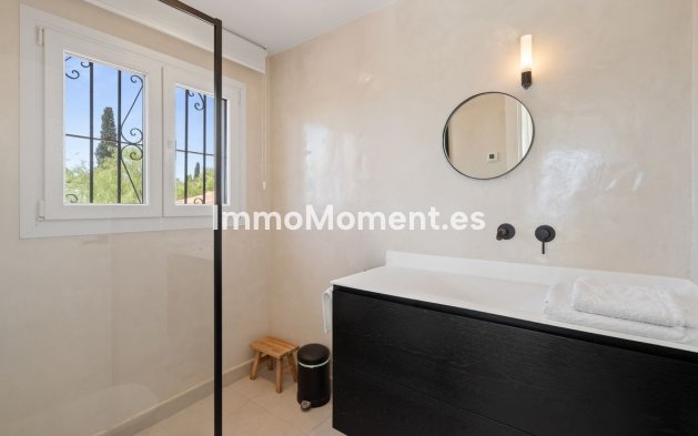 Resale - Detached villa - New Golden Mile