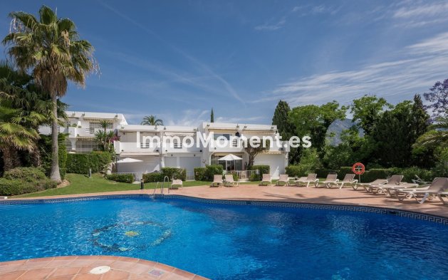 Resale - Townhouse - Marbella - Aloha