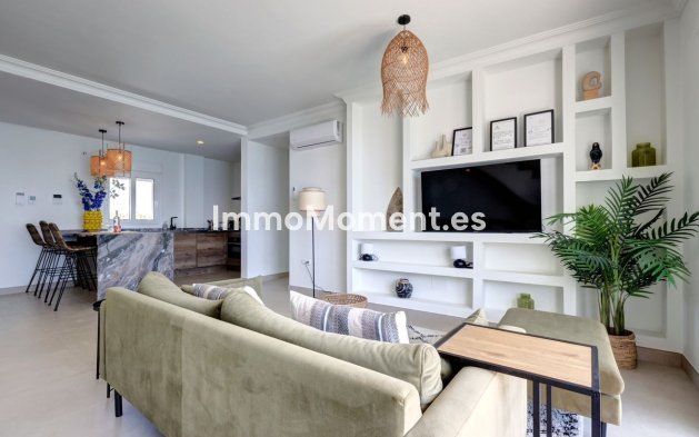 Resale - Apartment - Estepona - Estepona Centro