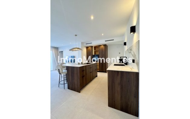 Resale - Apartment - Benahavís - La Quinta