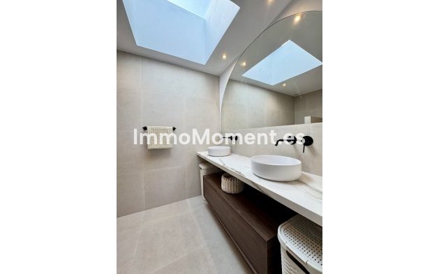 Resale - Apartment - Benahavís - La Quinta