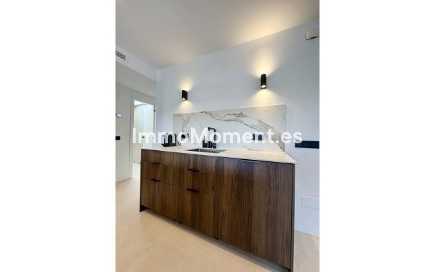 Resale - Apartment - Benahavís - La Quinta