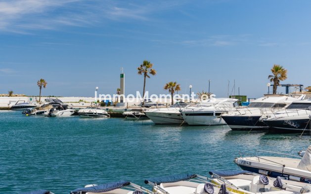Wiederverkauf - Wohnung - Marbella - Puerto de Cabopino