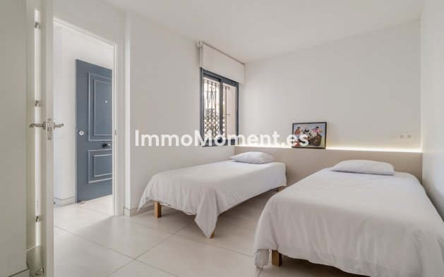 Wiederverkauf - Wohnung - Marbella - Puerto de Cabopino