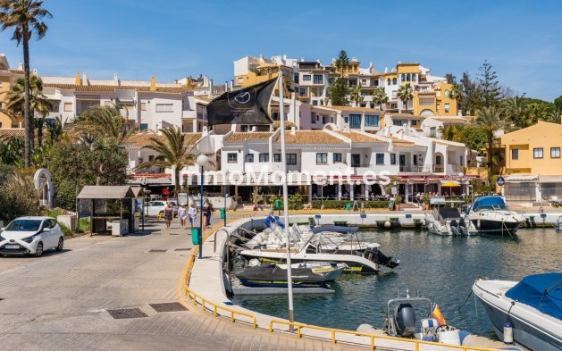 Wiederverkauf - Wohnung - Marbella - Puerto de Cabopino