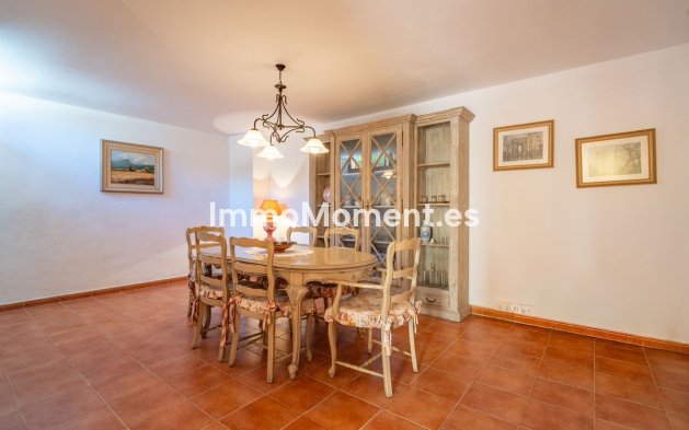 Wiederverkauf - Freistehende Villa -   Inländisch - Churriana