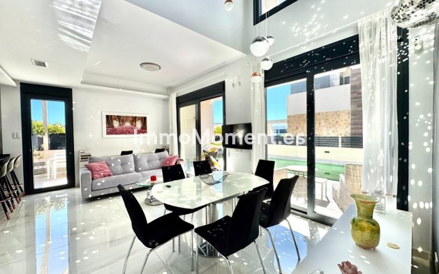 Wiederverkauf - Freistehende Villa - Orihuela - Lomas de Cabo Roig