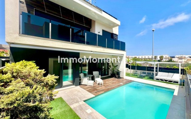 Wiederverkauf - Freistehende Villa - Orihuela - Lomas de Cabo Roig