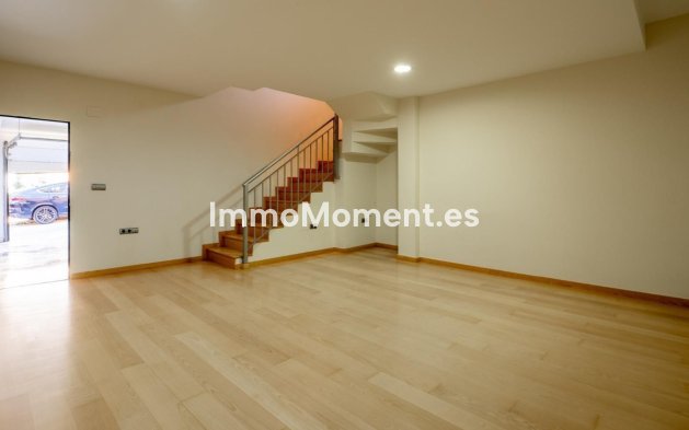 Resale - Detached villa - Fuengirola - Fuengirola Centro