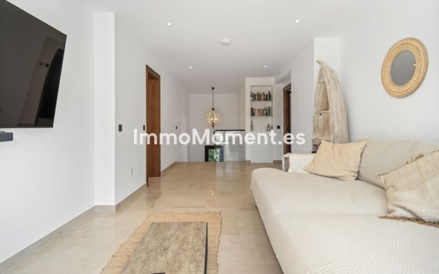 Resale - Detached villa - Marbella - Marbesa