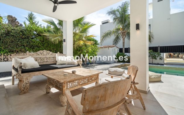 Resale - Detached villa - Marbella - Marbesa
