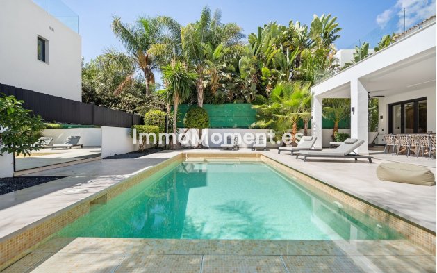 Resale - Detached villa - Marbella - Marbesa