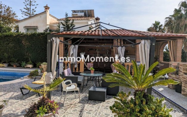 Reventa - Villa independiente - Benalmadena - Benalmadena Centro