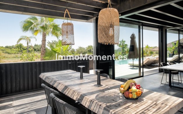 Reventa - Villa independiente - Estepona  - Valle Romano