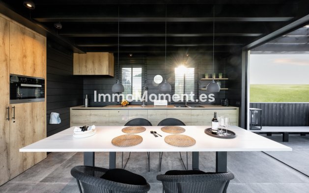 Reventa - Villa independiente - Estepona  - Valle Romano