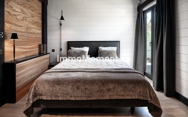 Reventa - Villa independiente - Estepona  - Valle Romano
